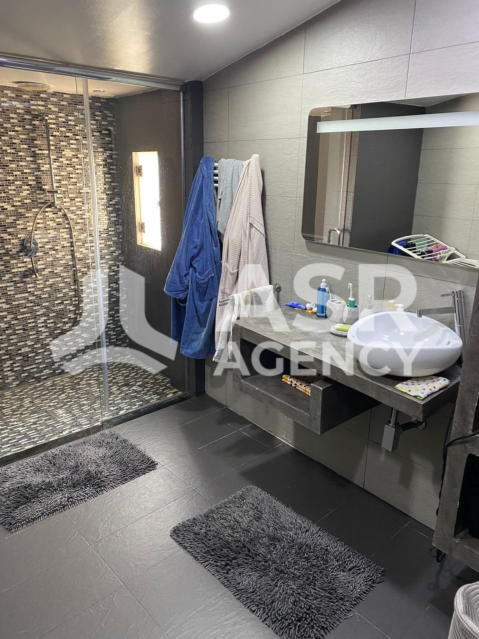 WhatsApp-Image-2025-10-09-a-17.15.51_05309626